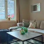 Hébergement de vacances - House By The River *