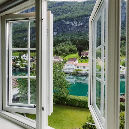 - House By The River Tatil Evi