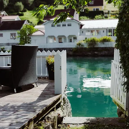 - House By The River Tatil Evi Stryn