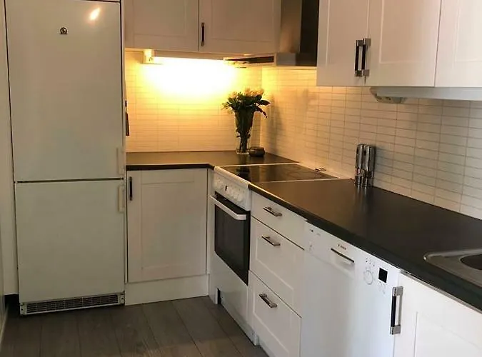 בית נופש - House By The River סטרין